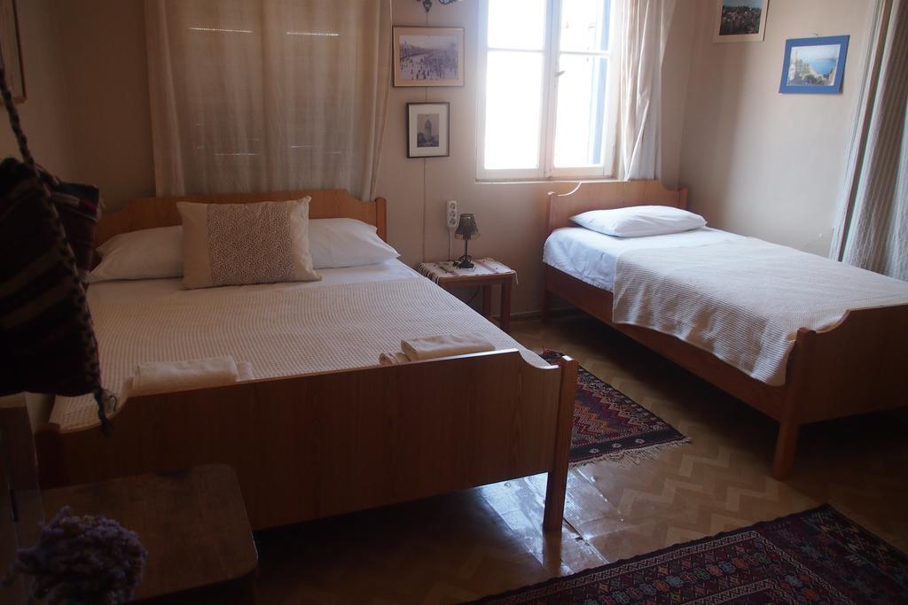 Ayvalı Istanbul Pension מראה חיצוני תמונה
