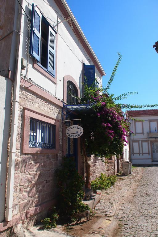 Ayvalı Istanbul Pension מראה חיצוני תמונה